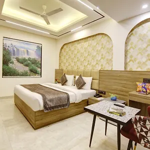 Venus Plaza- Near Delhi Airport ** Neu-Delhi